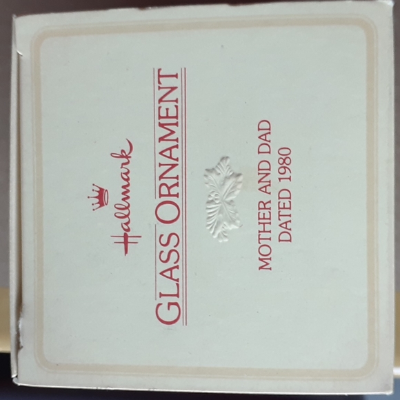 Vintage Hallmark Glass Ornament - Picture 2 of 3